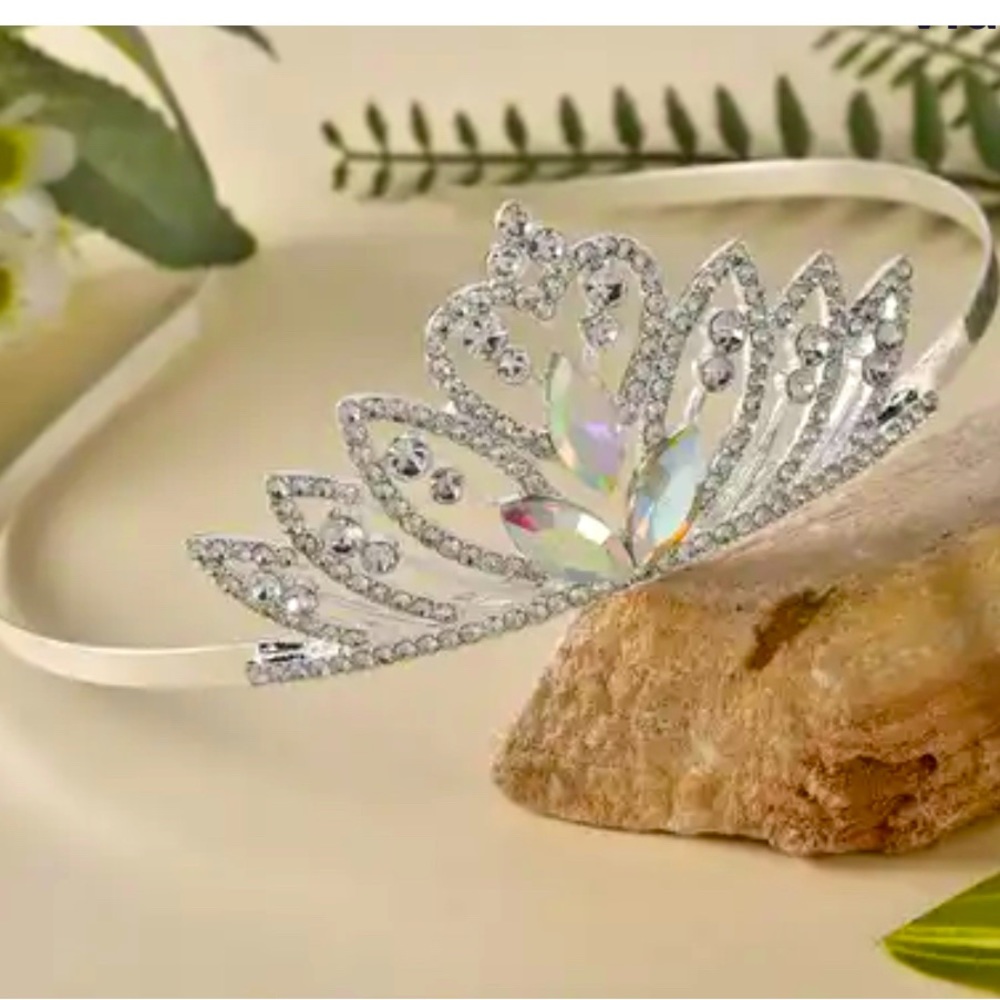 Tiara. New